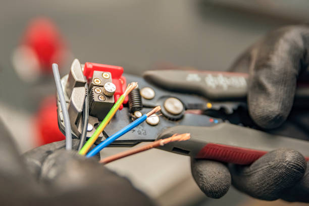 Best Ceiling Fan Installation Electrician  in Kingman, KS