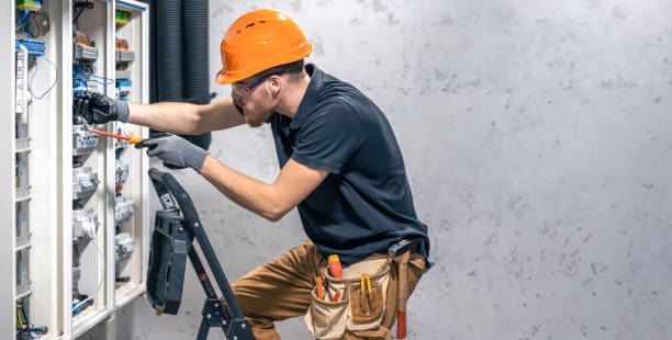 Best Licensed Electrician  in Kingman, KS